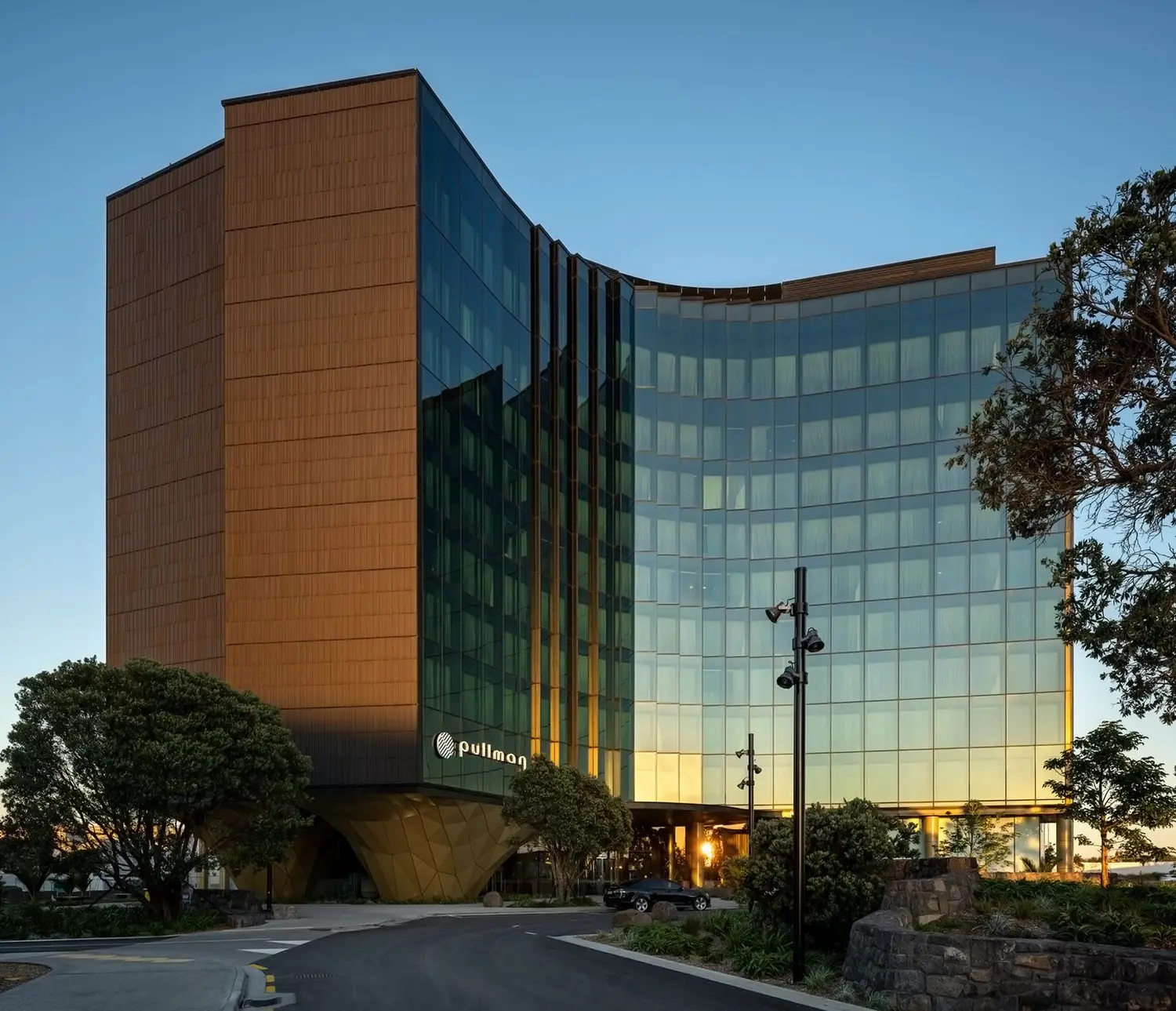 Te Arikinui Pullman Auckland Airport Hotel — view 5