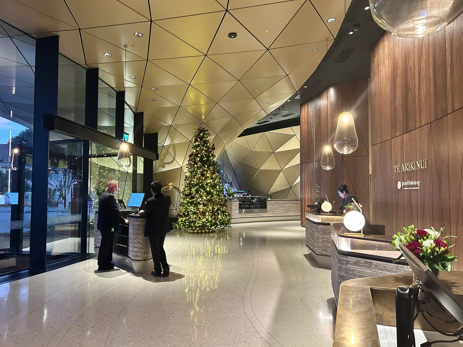 Te Arikinui Pullman Auckland Airport Hotel — view 7