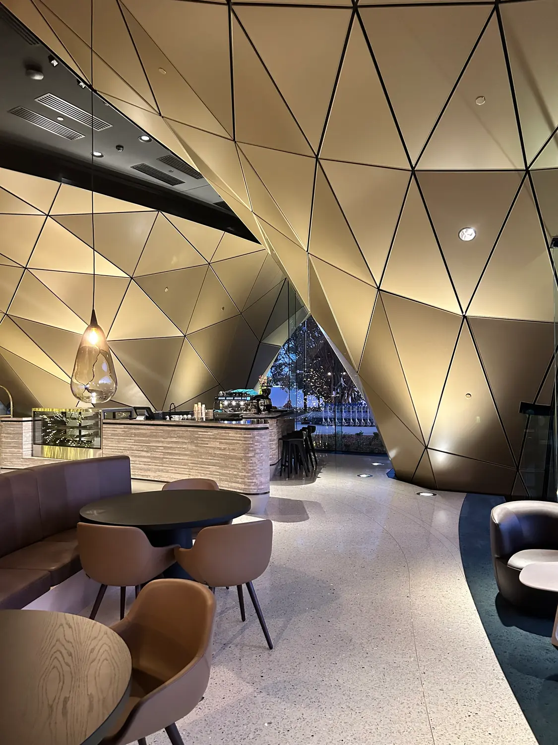 Te Arikinui Pullman Auckland Airport Hotel — view 10