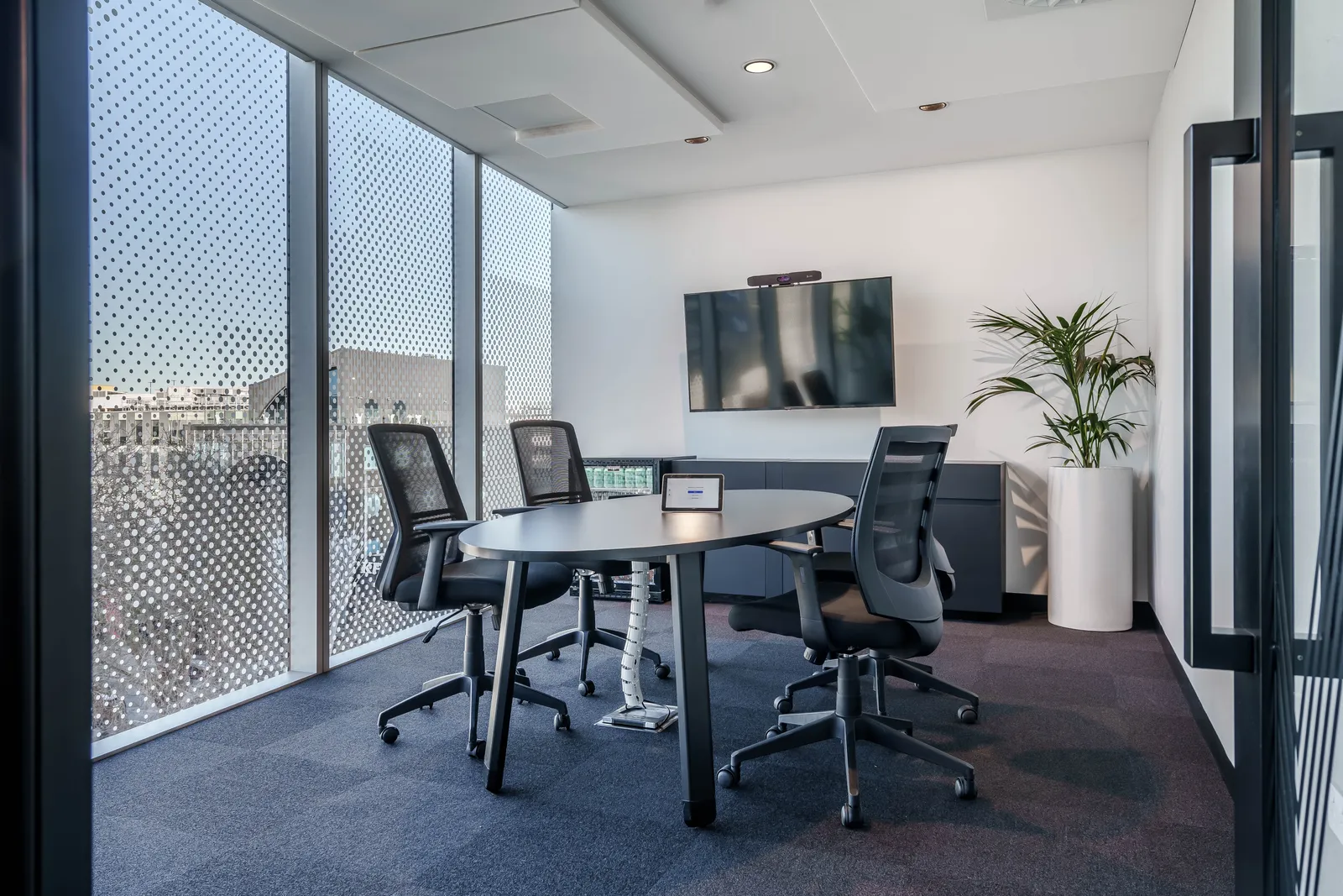 Spark Square Office Fitout — view 3